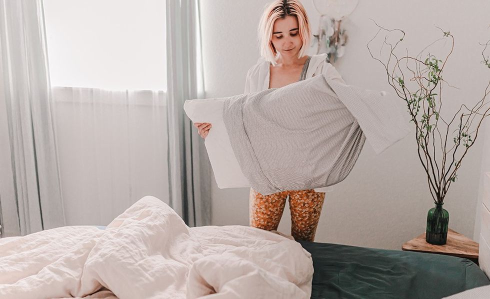 how to wash pillows 2023 step 2