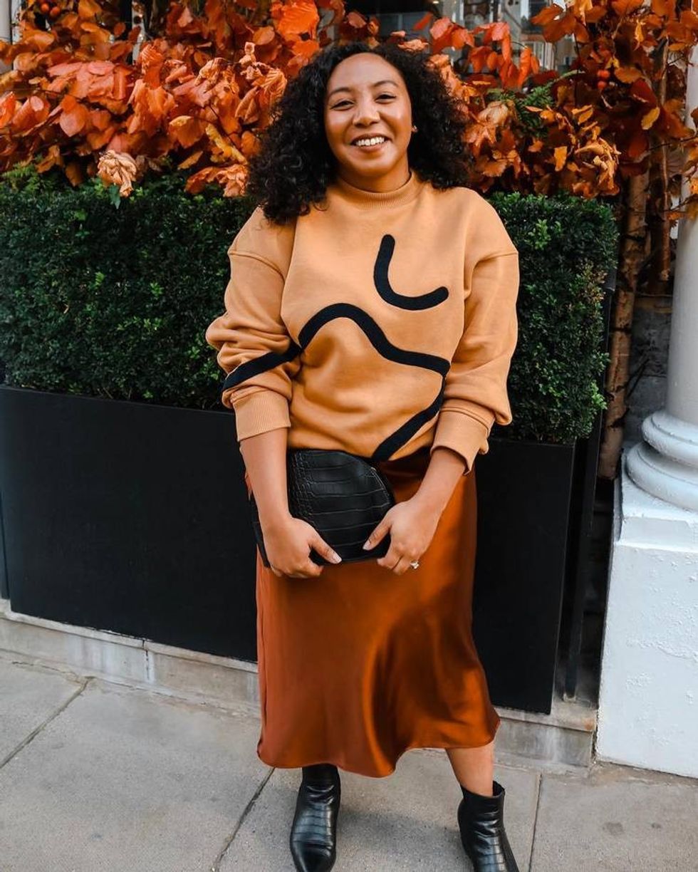 how to wear a midi skirt 242954 1573583436966 image.c