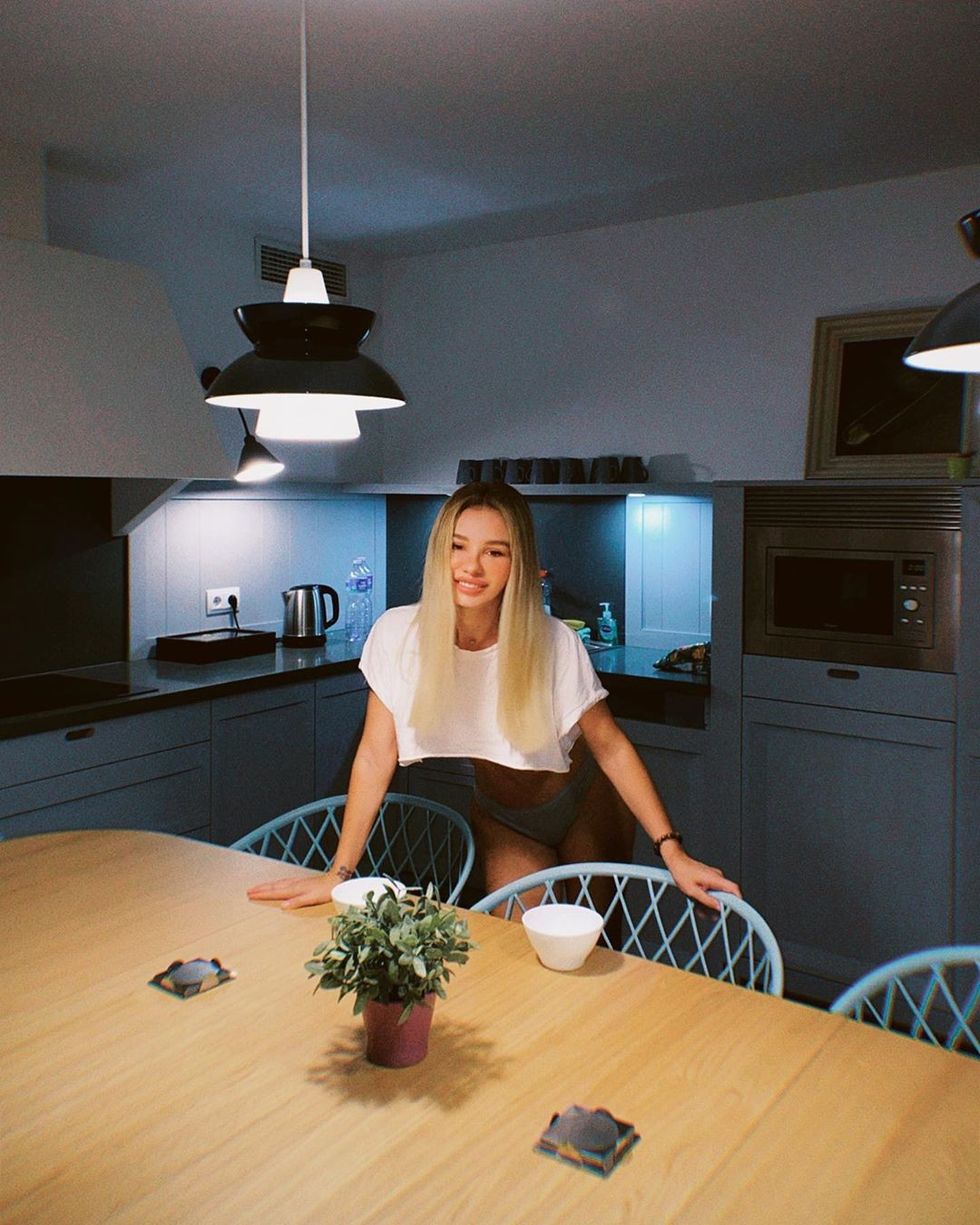 hoxha aurela 120084686 377377846611226 8603318032869708015 n