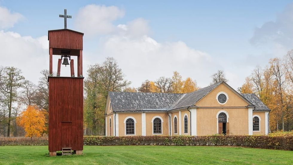 http cdn.cnn .com cnnnext dam assets 200604170722 09 satra brunn hus 29 kyrkan