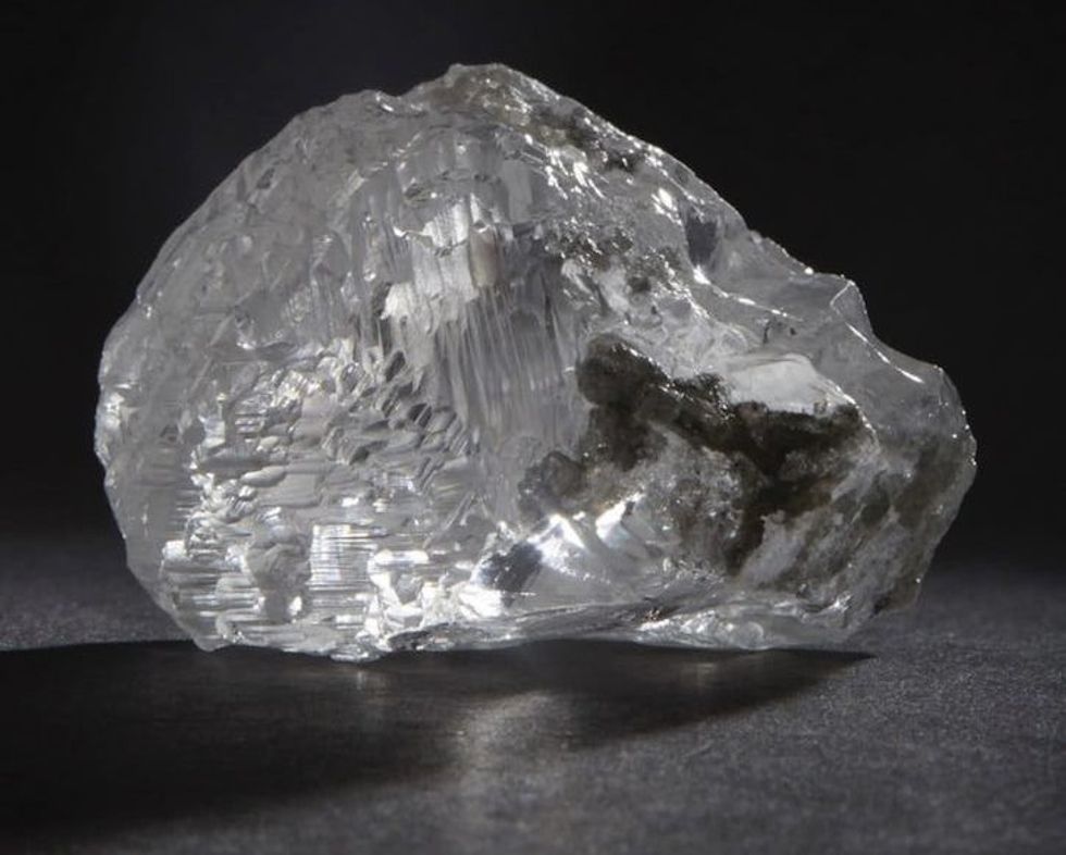 http cdn.cnn .com cnnnext dam assets 200911131337 03 white diamond sothebys hong kong e1599833203404