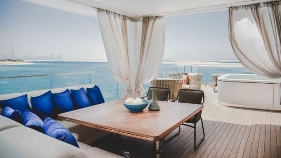 http cdn.cnn .com cnnnext dam assets 201130180923 the floating seahorse upper deck with city view digital