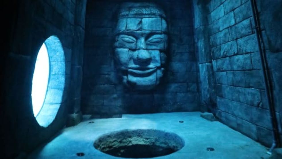 http cdn.cnn .com cnnnext dam assets 201201110303 worlds deepest diving pool fake mayan ruins deepspot