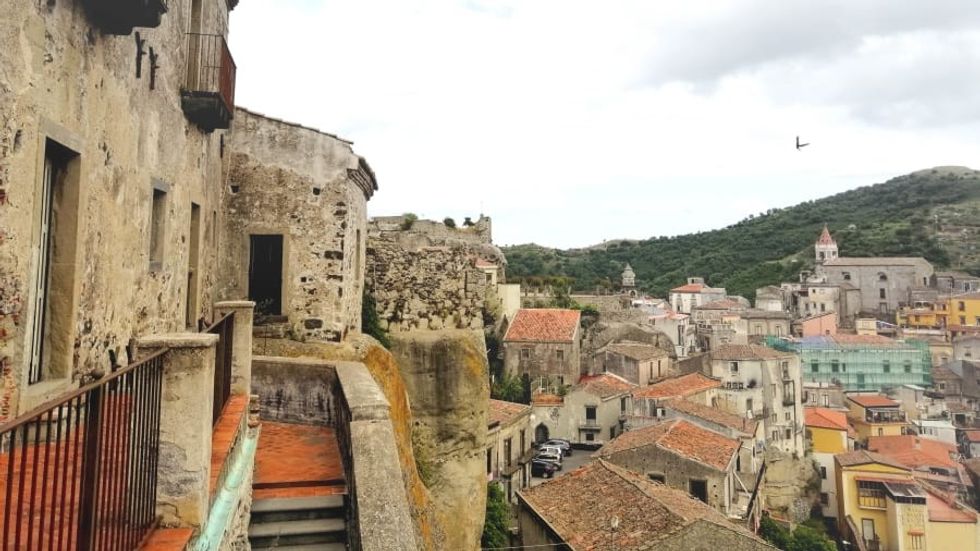 http cdn.cnn .com cnnnext dam assets 210422155321 castiglioni di sicilia 4 2