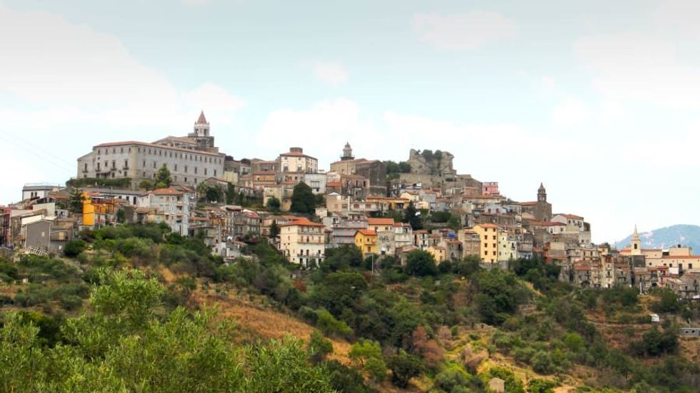 http cdn.cnn .com cnnnext dam assets 210422155413 castiglioni di sicilia 4 1