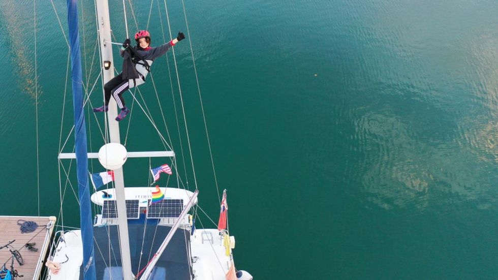 http cdn.cnn .com cnnnext dam assets 210426155409 boat life sueiro family mast largo