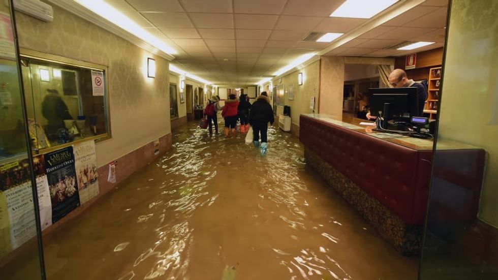 http cdn.cnn .com cnnnext dam assets 211223133640 16 venice flood barrier