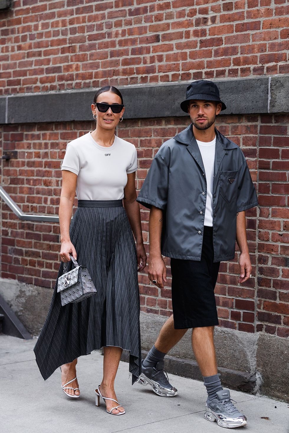 https hypebeast.com wp content blogs.dir 6 files 2019 09 new york fashion week spring summer 2020 best street style looks balenciaga bottega veneta chanel 04