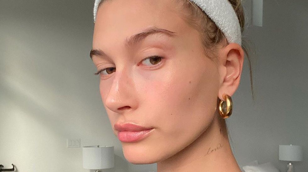 https theskincareedit.com .image MTcxOTIzOTIxODEyMDcyMzMw hailey baldwin skincare routine 3