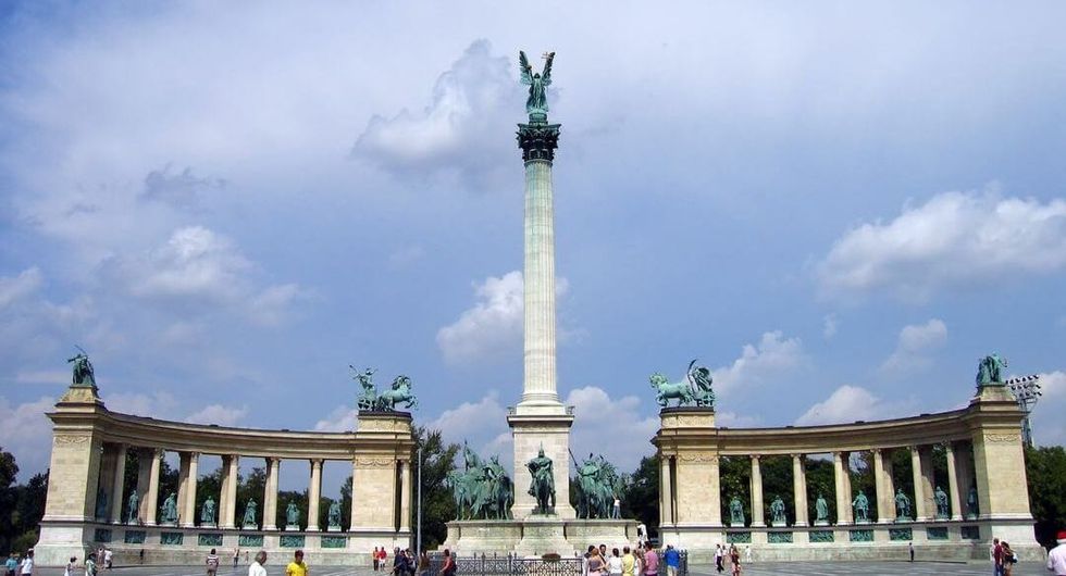 HUN 2015 Budapest Heroes’ Square