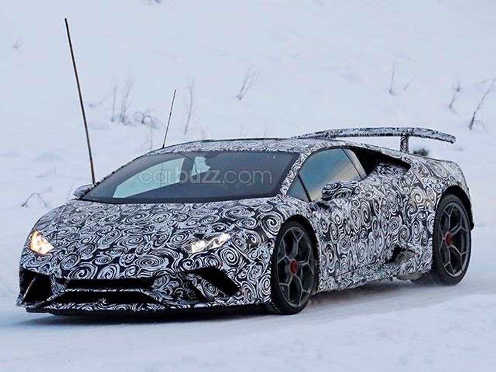 huracan-superlaggera-kapet-duke-u-testuar-ne-teren-me-bore-foto-2