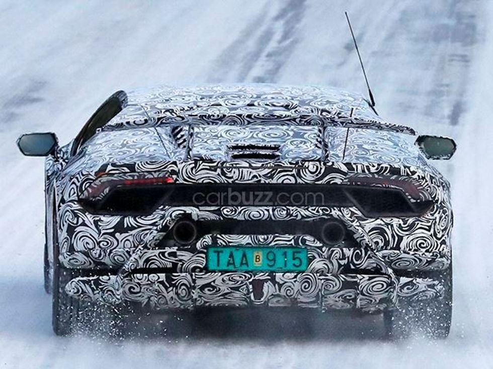 huracan-superlaggera-kapet-duke-u-testuar-ne-teren-me-bore-foto-9