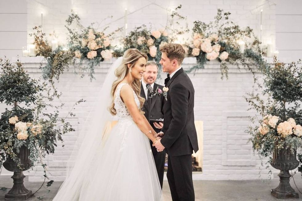 hutton house medicine lake minnesota wedding jamey taylor perry james photography1258 51 1074633 1562694947