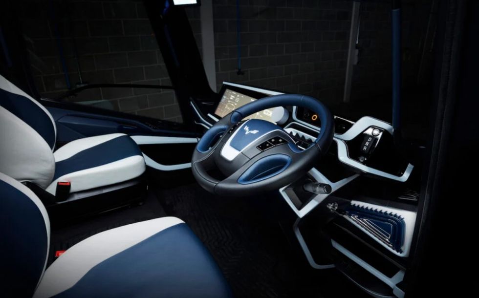 HVS introduces hydrogen-powered truck with 500 km range