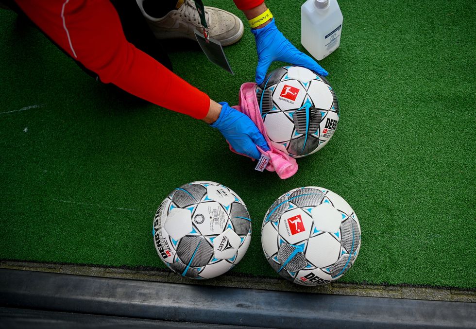 Hygiene protocols in the Bundesliga (REUTERS)
