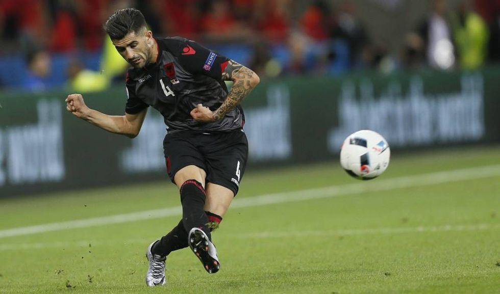 hysaj el crack de albania cuyo sueno mundialista empezo en una patera