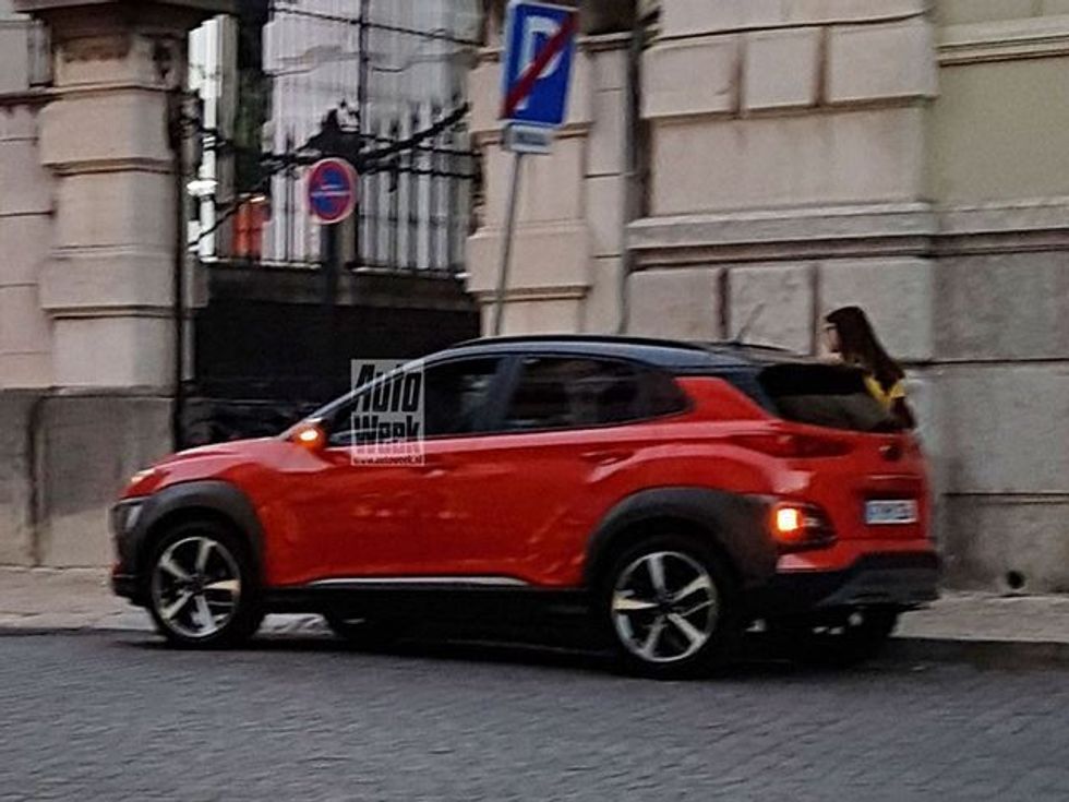 Hyundai Kona zbulohet gjatë realizimit të reklamës foto 3