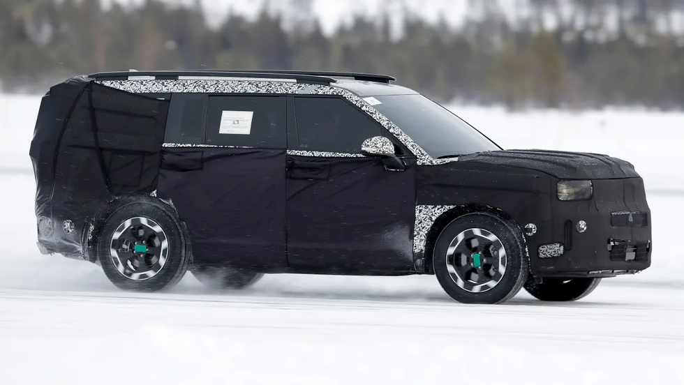 Hyundai Santa Fe spyshots 2