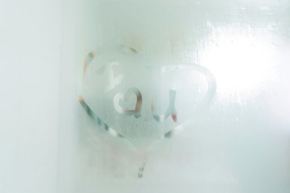 I moshuari kërkon shoqëruese të re për festival e cila duhet ti plotesoje disa kushte bizare foto 5