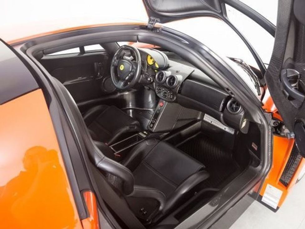 I vetmi model të cilin Ferrari lejoi të lyhet portokalli foto 10