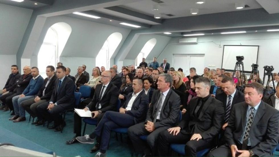 image-0-02-05-b29b2ae50d833d97df30283a2f48e043b61fa068046ef65710a3a18f7e648b26-v