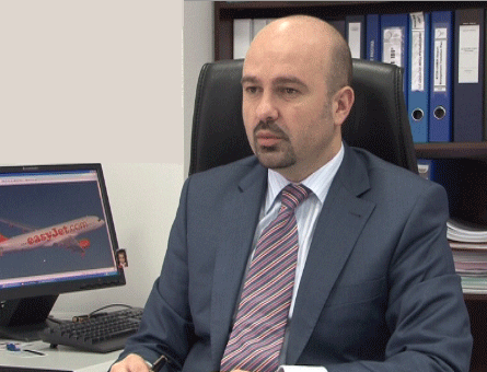 2016/01/agron_mustafa_160210.gif