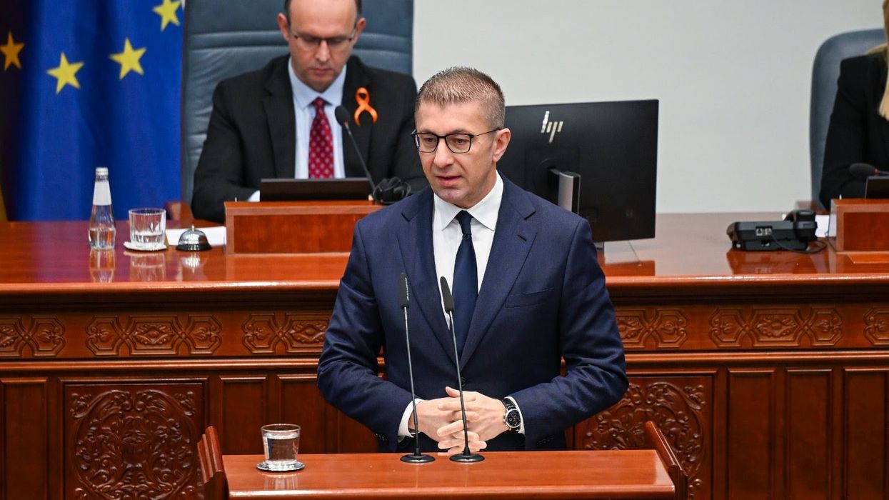 Mickoski: Gjykata Kushtetuese dhe Kacarska kanë hequr rritjen lineare të pensioneve, mbi 70 përqind e pensionistëve do të marrin pension më të ulët Mickoski: Gjykata Kushtetuese dhe Kacarska kanë hequr rritjen lineare të pensioneve, mbi 70 përqind e pensionistëve do të marrin pension më të ulët