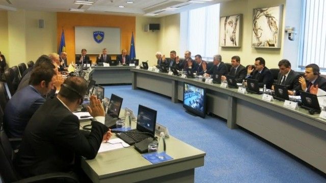 2016/01/ministrat-q-euml-largohen-rexhepi-krasniqi-stavileci-dhe-buja_hd.jpg