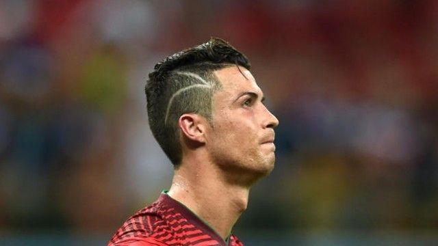 2016/01/ronaldo-ndryshoi-stilin-e-flok-euml-ve-p-euml-r-t-rsquo-i-ngjar-euml-djaloshit-q-euml-u-operua-nga-tumori_hd.jpg