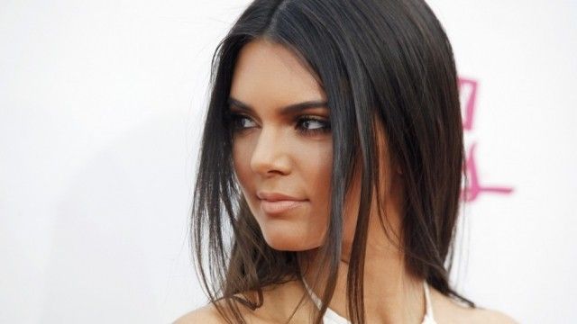2016/01/kendall-jenner-modelja-seksi-m-euml-e-popullarizuar-n-euml-bot-euml_hd.jpg