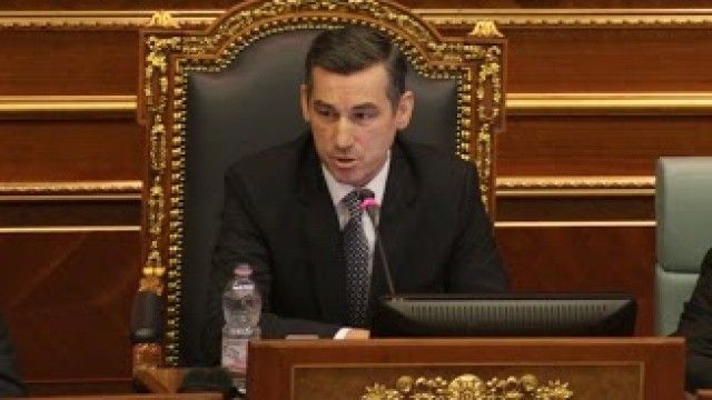 2016/01/ja-kush-euml-sht-euml-kadri-veseli-kryetari-i-kuvendit-t-euml-kosov-euml-s_hd.jpg