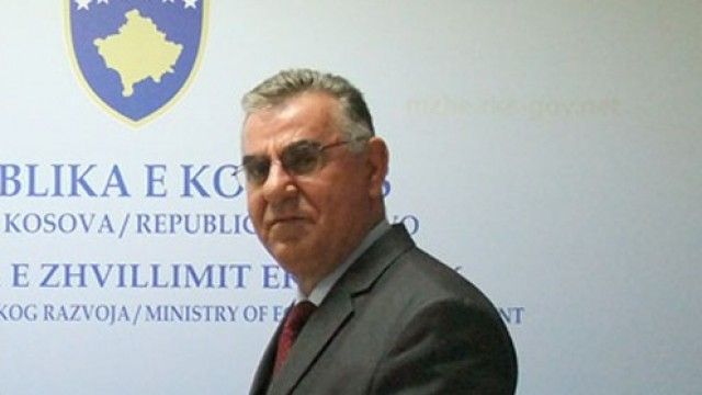 2016/01/gani-koci-limajt-dije-se-je-turpi-i-politik-euml-s-dhe-demokracis-euml-kosovare_hd.jpg