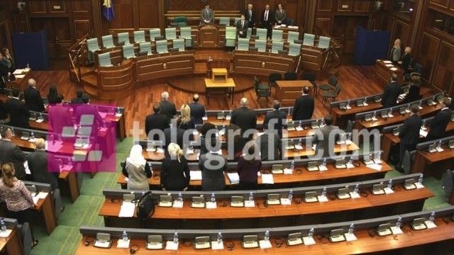 2016/01/kuvendi-i-kosov-euml-s-n-euml-pushim-pa-i-kryer-pun-euml-t-video_hd.jpg