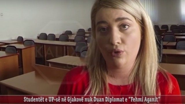 2016/01/student-euml-t-e-up-s-euml-n-euml-gjakov-euml-nuk-i-duan-diplomat-e-ldquo-fehmi-aganit-rdquo-video_hd.jpg