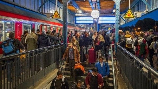 2016/01/refugjat-euml-t-danimarka-rihap-trafikun-hekurudhor-me-gjermanin-euml_hd.jpg