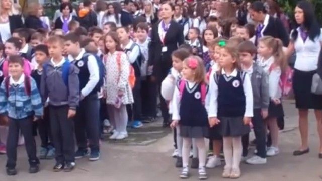 2016/01/skandal-f-euml-mij-euml-t-ccedil-do-dit-euml-do-d-euml-gjojn-euml-himnin-e-maqedonis-euml_hd.jpg