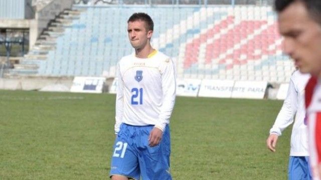 2016/01/dy-ndeshje-mosloj-euml-p-euml-r-kukajn-dhe-osmanin_hd.jpg