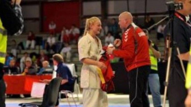 2016/01/shqiptarja-p-euml-rfaq-euml-son-danimark-euml-n-n-euml-karate-championship_hd.jpg