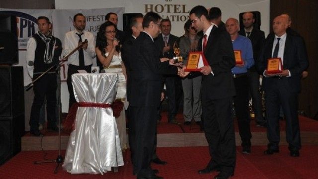 2016/01/reagohet-p-euml-r-ccedil-mimin-e-gazetarit-t-euml-vitit_hd.jpg