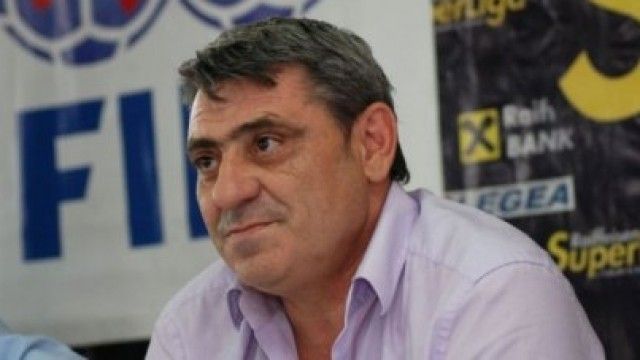 2016/01/vokrri-iu-lutet-tifoz-euml-ve_hd.jpg