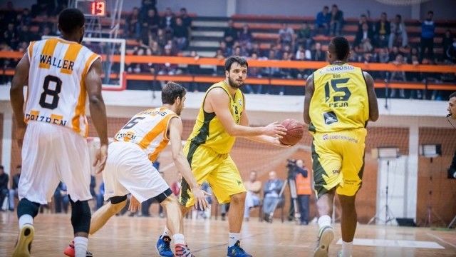 2016/01/peja-p-euml-rball-euml-liderit-t-euml-grupit_hd.jpg