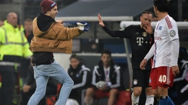 2016/01/ccedil-far-euml-tha-ribery-pasi-u-sulmua-nga-nj-euml-huligan_hd.jpg