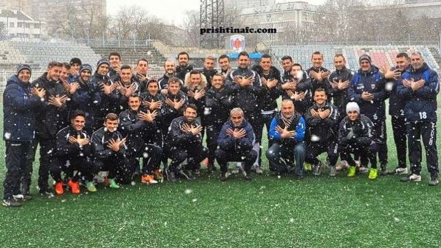 2016/01/ldquo-blick-rdquo-kritikon-shqiponj-euml-n-e-xhak-euml-s_hd.jpg