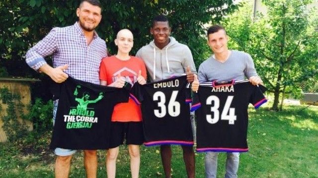 2016/01/xhaka-dhe-gjergjaj-vizitojn-euml-djaloshin-e-s-euml-mur-euml-foto_hd.jpg