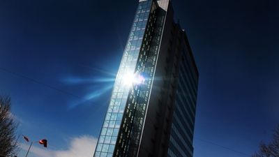 2016/01/qeveria11.jpg