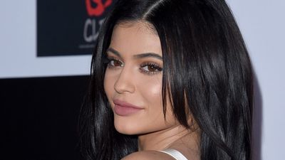 2016/01/kyliejenner.jpg