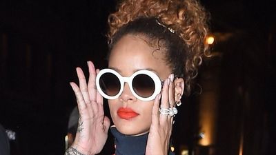 2016/01/Rihanna-kryes.jpg