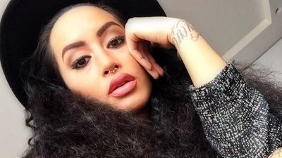 2016/01/DafinaZeqiri-FBmagnew.jpg