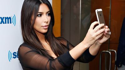 2016/01/KimKardashian-selfie.jpg