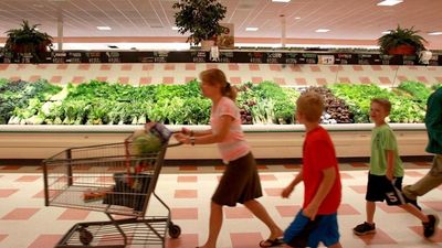 2016/01/blanding062315marketbasket1biz-001.jpg